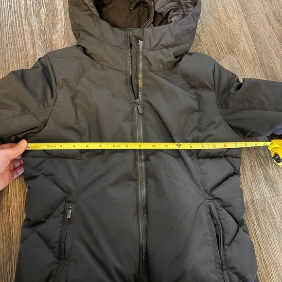 LULULEMON Fluff The Cold Parka 600-Fill Down Black Hooded Coat Size 2 - Picture 9 of 10